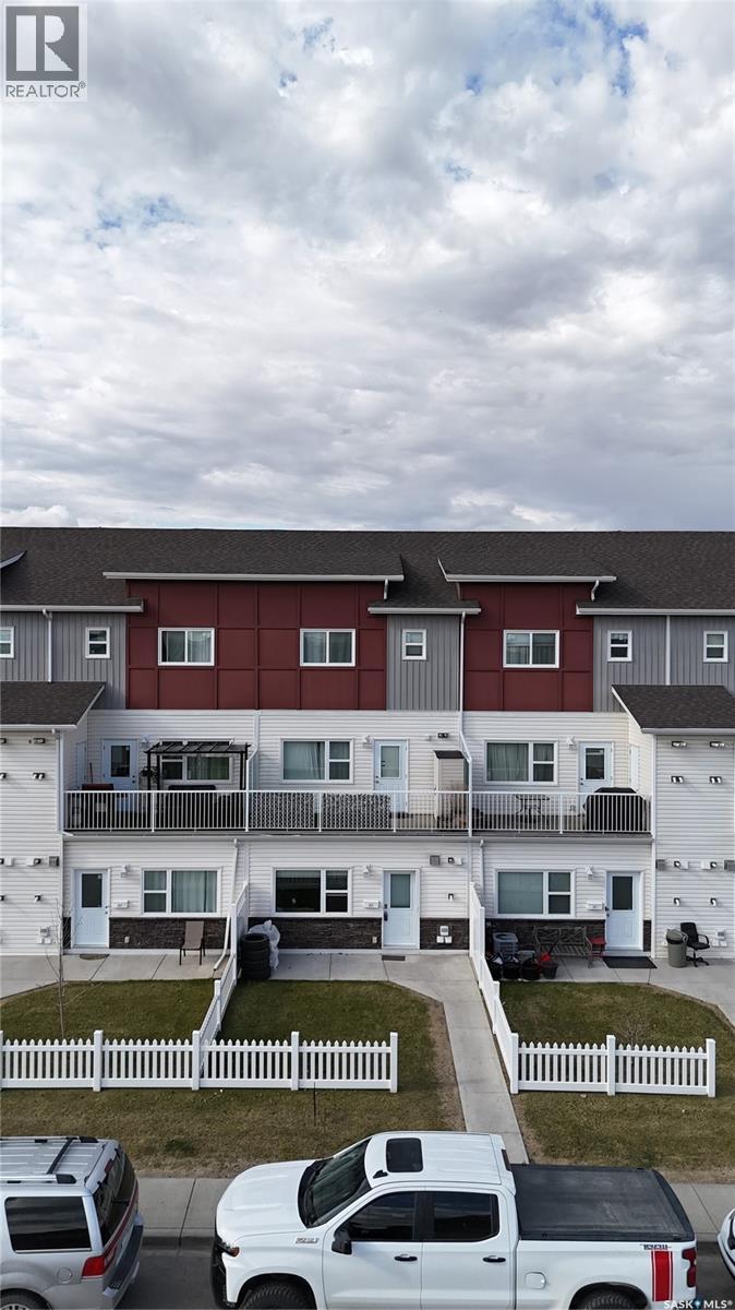 265 322 Lewin Way, Saskatoon, Saskatchewan  S7T 0A7 - Photo 1 - SK045212