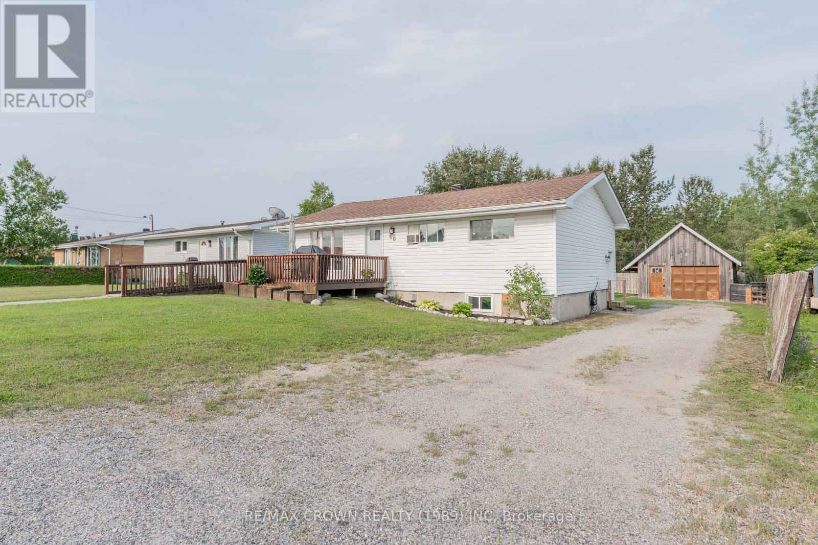 50 DUPONT STREET, Smooth Rock Falls, Ontario