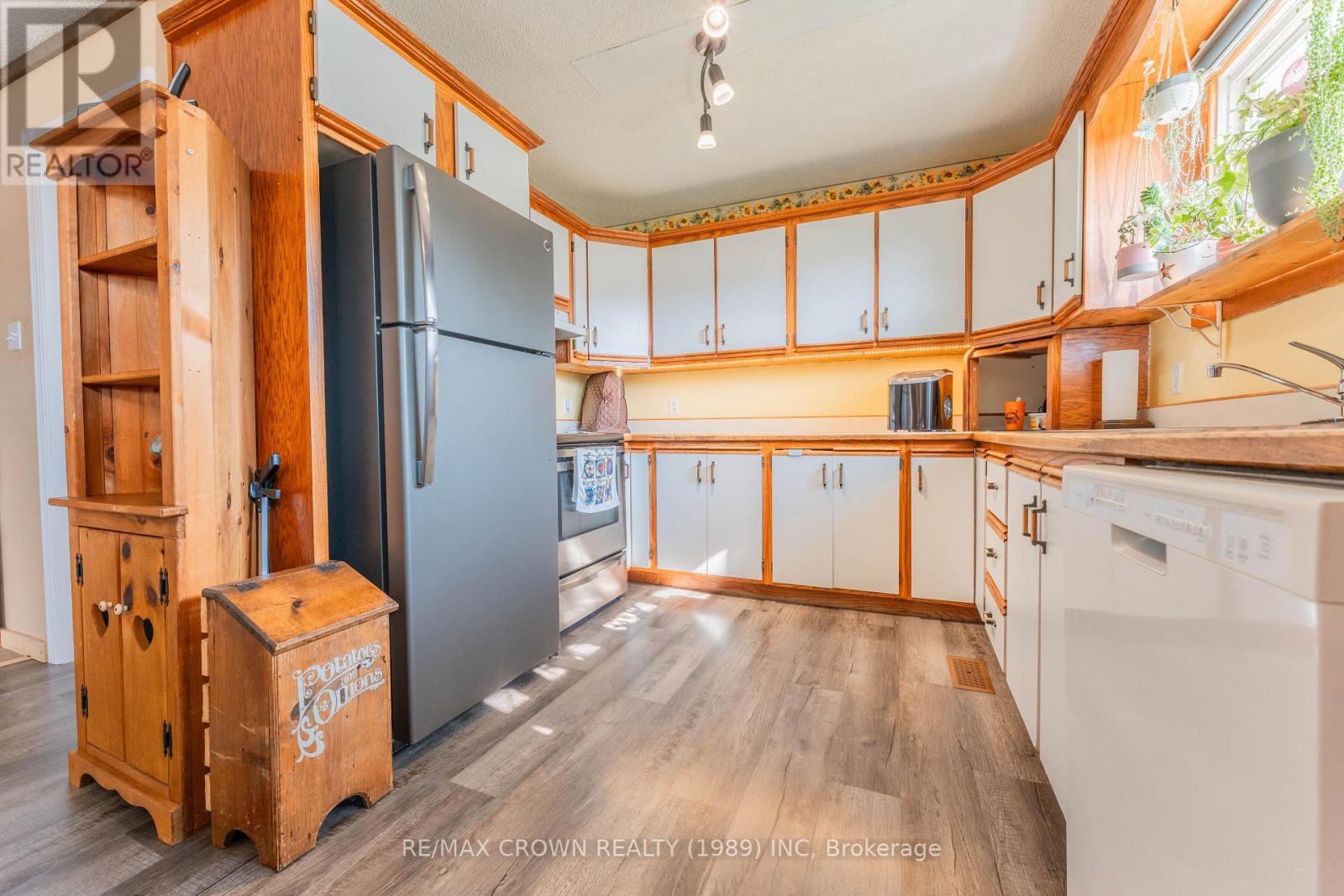 50 Dupont Street, Smooth Rock Falls, Ontario  P0L 2B0 - Photo 10 - T13679092