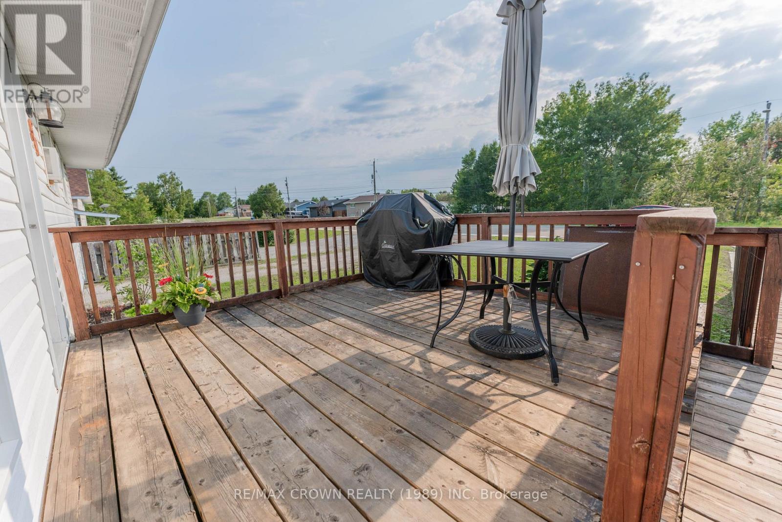 50 Dupont Street, Smooth Rock Falls, Ontario  P0L 2B0 - Photo 50 - T13679092