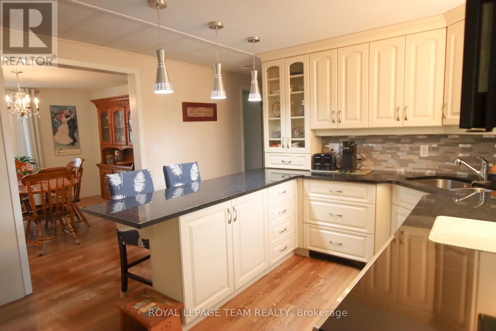 7 Woodside Lane, Mcnab/braeside, Ontario K0A 3L0 - Photo 16 - X13679082