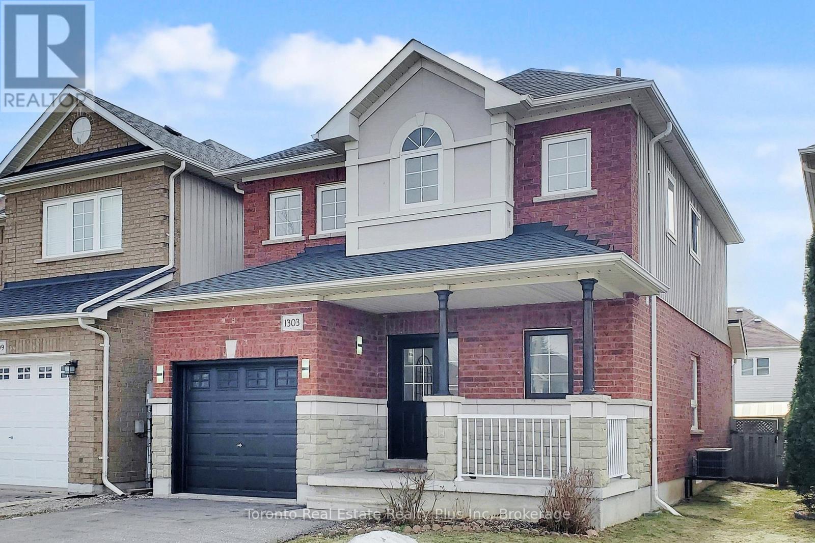 1303 Macinally Court, Oshawa, Ontario  L1K 0B6 - Photo 1 - E13679104