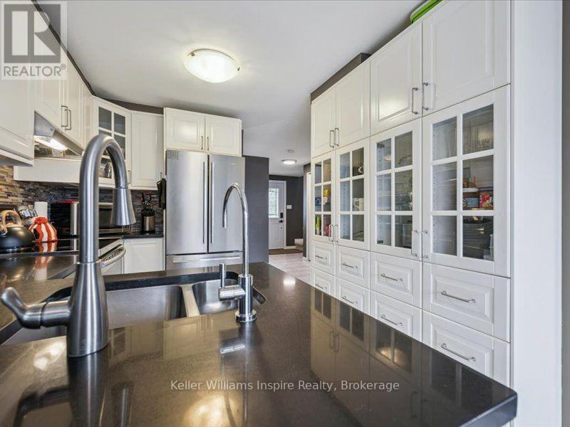 161 Tait Crescent, Centre Wellington, Ontario  N1M 3P5 - Photo 8 - X13674902
