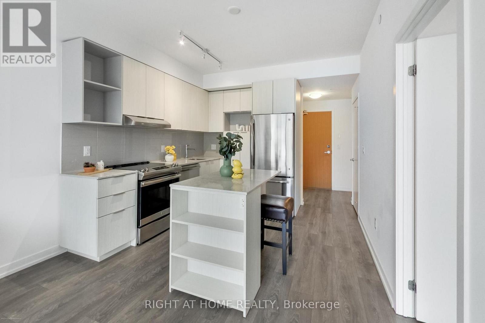 1602 - 2520 Eglinton Avenue W, Mississauga, Ontario  L5M 0Y4 - Photo 10 - W13679078
