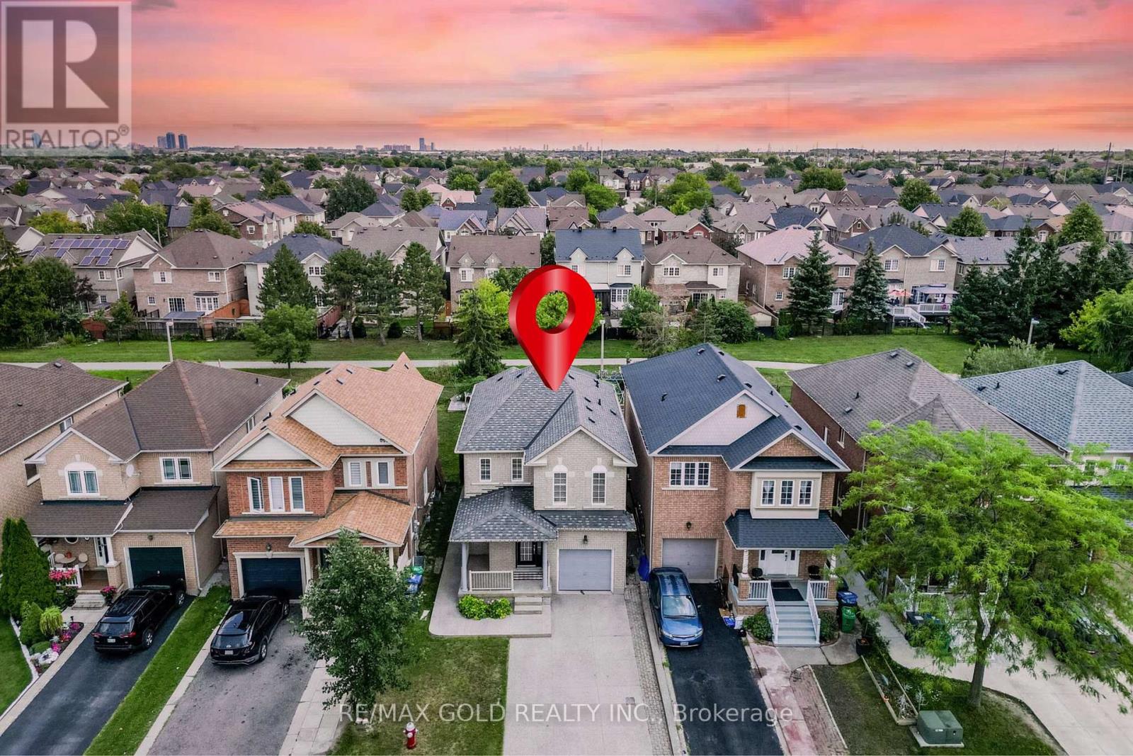 48 REDFINCH WAY, Brampton, Ontario