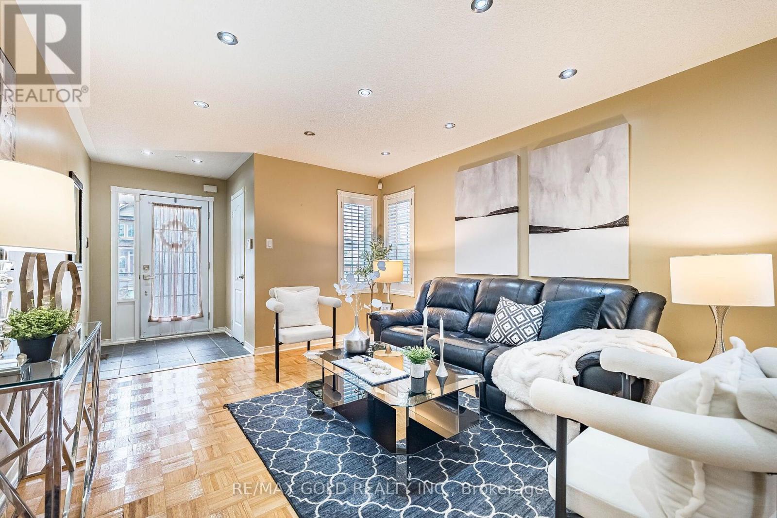 48 Redfinch Way, Brampton, Ontario  L7A 2B2 - Photo 7 - W13679112