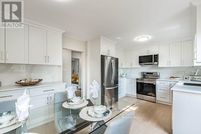 2464 BROOKHURST ROAD, Mississauga, Ontario