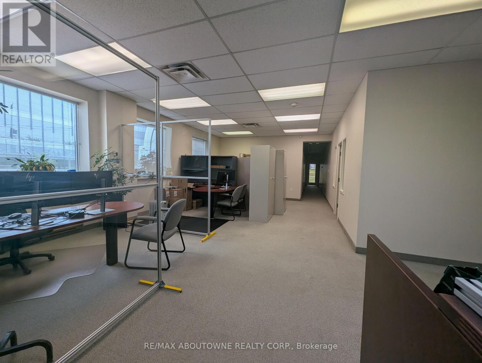 349 Davis Road, Oakville, Ontario  L6J 2X2 - Photo 9 - W13658136