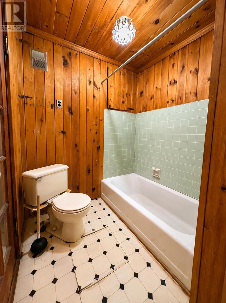 3045 Bay St, Hilton Beach, Ontario  P0R 1G0 - Photo 32 - SM262161