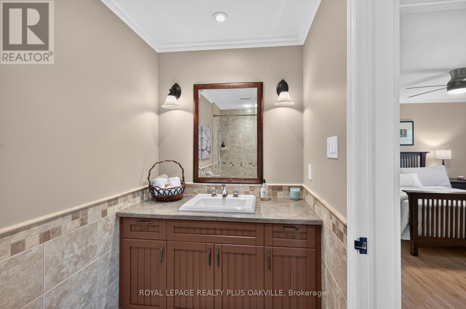 4527 Concord Place, Burlington, Ontario  L7L 1J5 - Photo 17 - W13648390