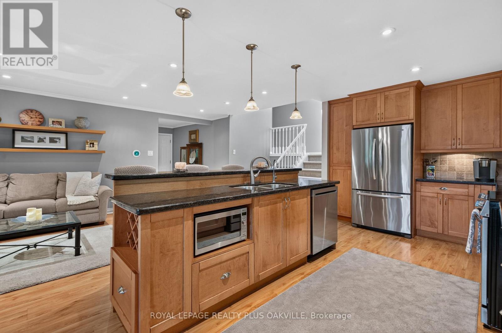 4527 Concord Place, Burlington, Ontario  L7L 1J5 - Photo 7 - W13648390