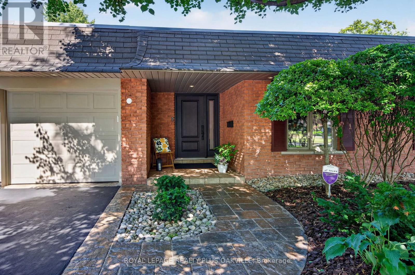 4527 Concord Place, Burlington, Ontario  L7L 1J5 - Photo 2 - W13648390