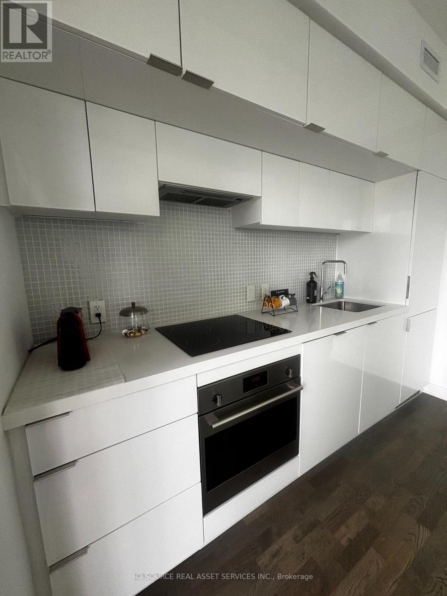 1304 - 185 Roehampton Avenue, Toronto, Ontario  M4P 1R4 - Photo 10 - C13679128