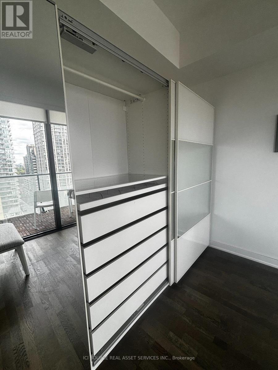1304 - 185 Roehampton Avenue, Toronto, Ontario  M4P 1R4 - Photo 6 - C13679128