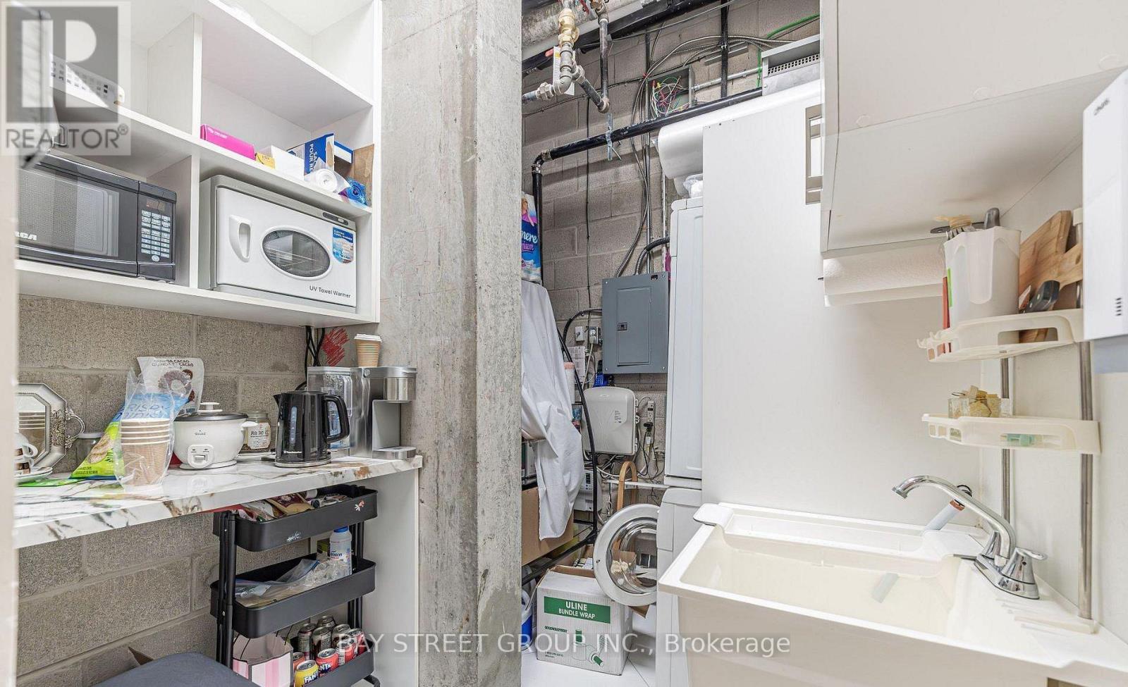 515 Wilson Avenue, Toronto, Ontario  M3H 1V1 - Photo 20 - C13679132