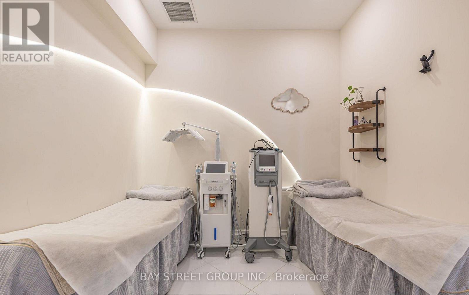 515 Wilson Avenue, Toronto, Ontario  M3H 1V1 - Photo 5 - C13679132