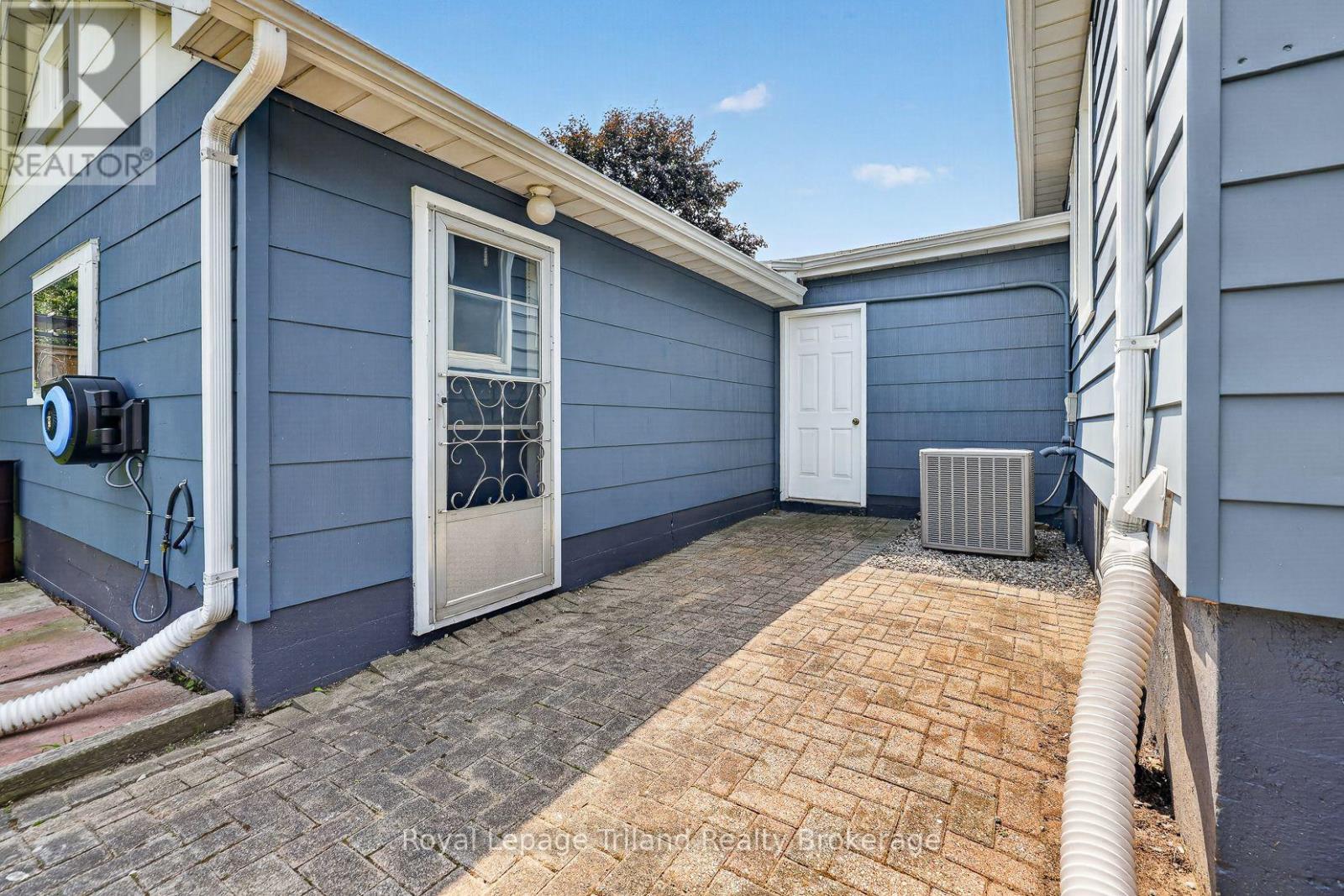 241 Delatre Street W, Zorra, Ontario  N0M 2M0 - Photo 43 - X13679134