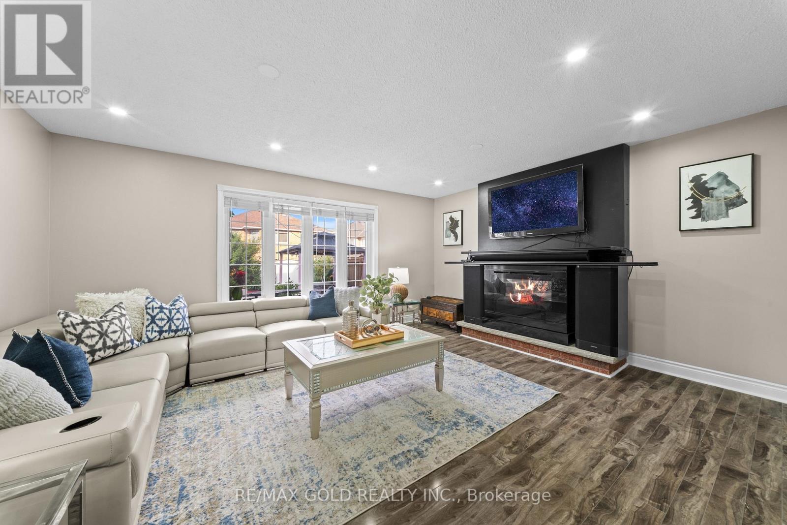 119 Mountainash Road, Brampton, Ontario L6R 1H8 - Photo 13 - W13678988