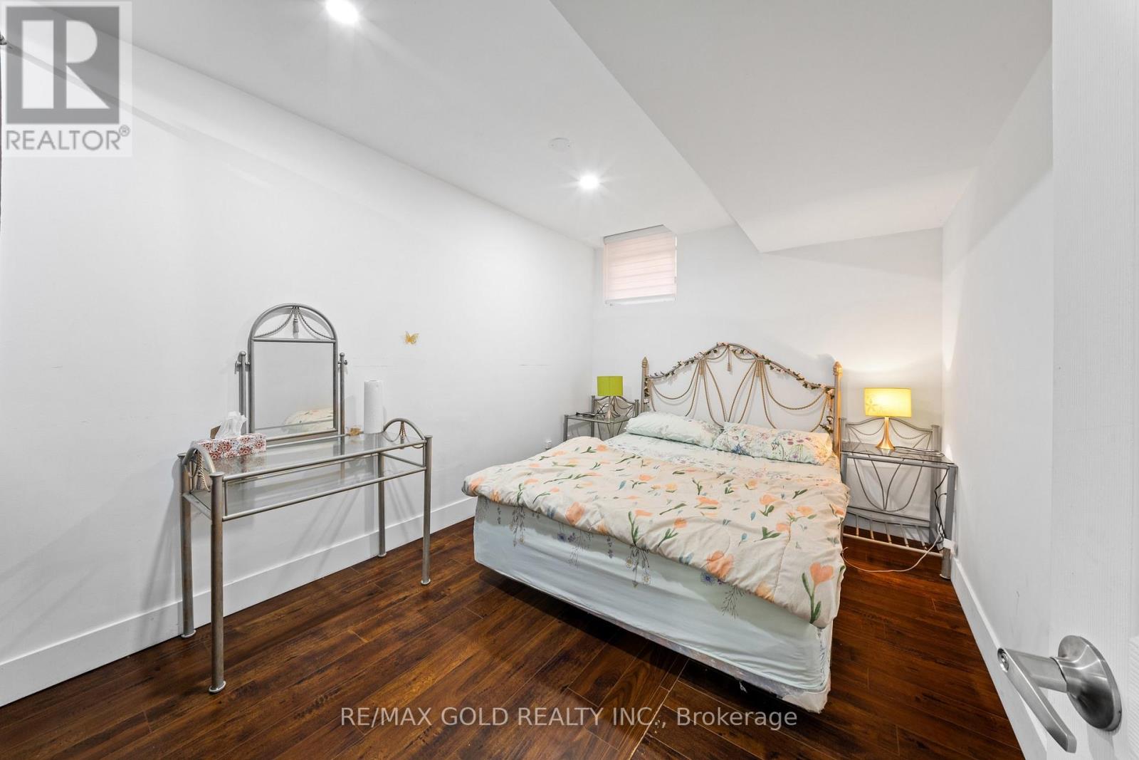 119 Mountainash Road, Brampton, Ontario L6R 1H8 - Photo 23 - W13678988