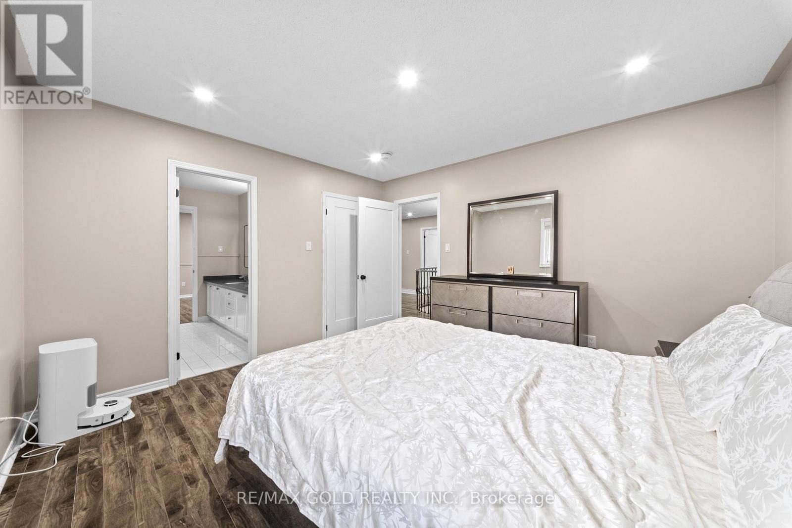 119 Mountainash Road, Brampton, Ontario L6R 1H8 - Photo 25 - W13678988