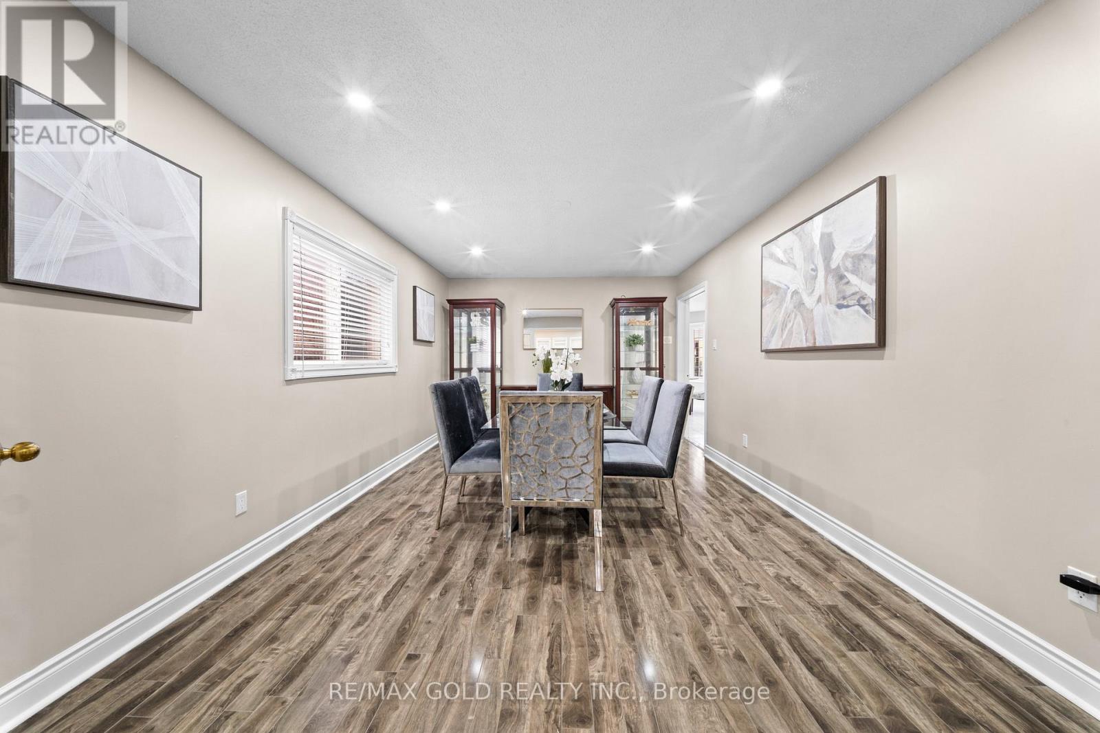 119 Mountainash Road, Brampton, Ontario L6R 1H8 - Photo 10 - W13678988
