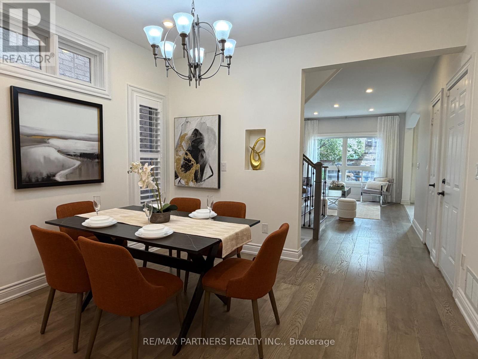 21 Russell Hill Road, Markham, Ontario  L6C 2L8 - Photo 4 - N13678448