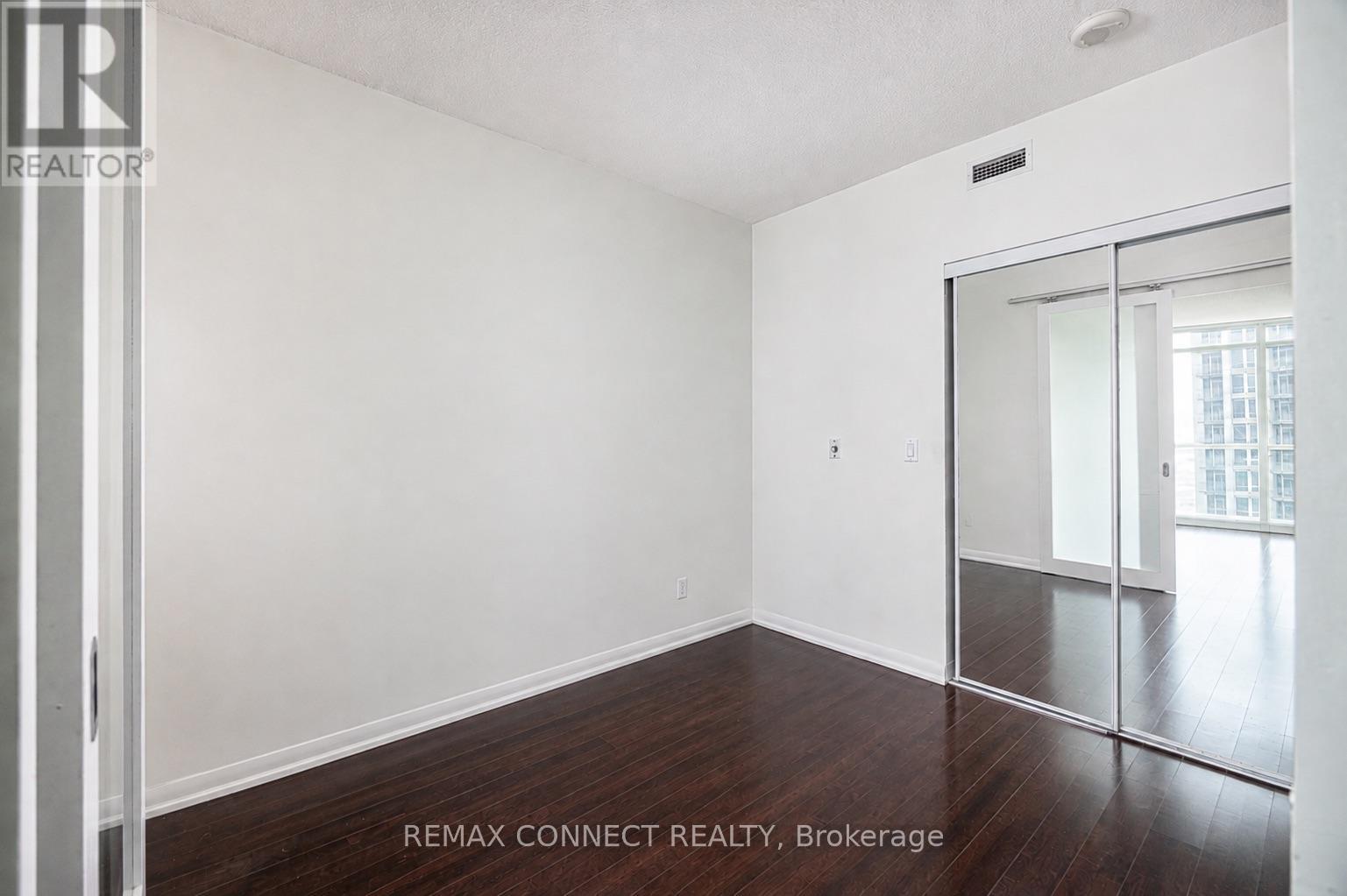 3103 - 215 Fort York Boulevard, Toronto, Ontario  M5V 4A2 - Photo 12 - C13679160