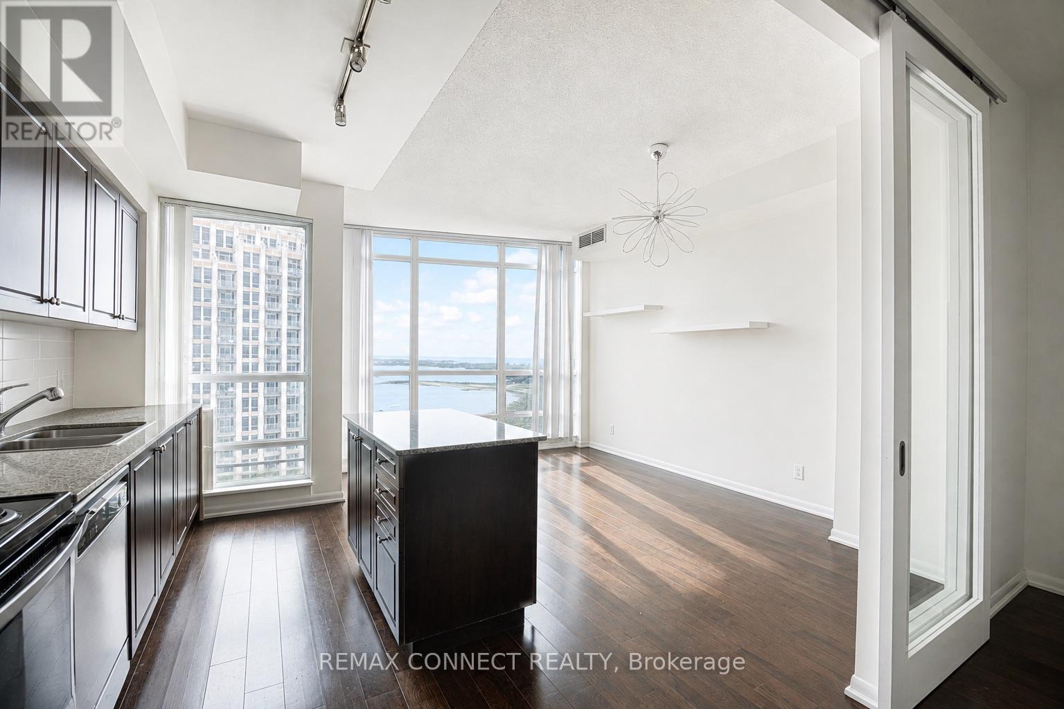 3103 - 215 Fort York Boulevard, Toronto, Ontario  M5V 4A2 - Photo 3 - C13679160