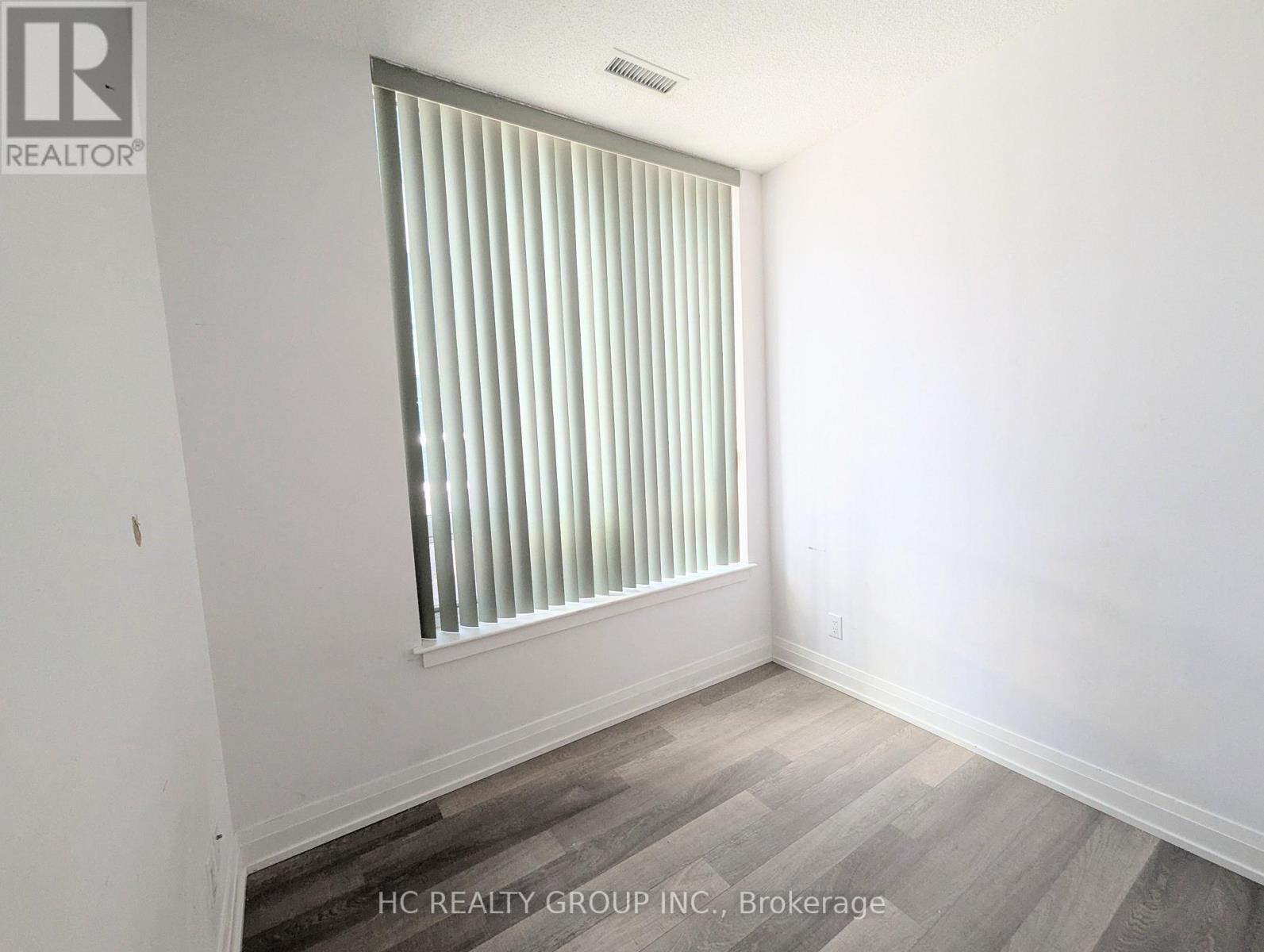 7165 Yonge Street, Markham, Ontario  L3T 0C9 - Photo 6 - N13679146