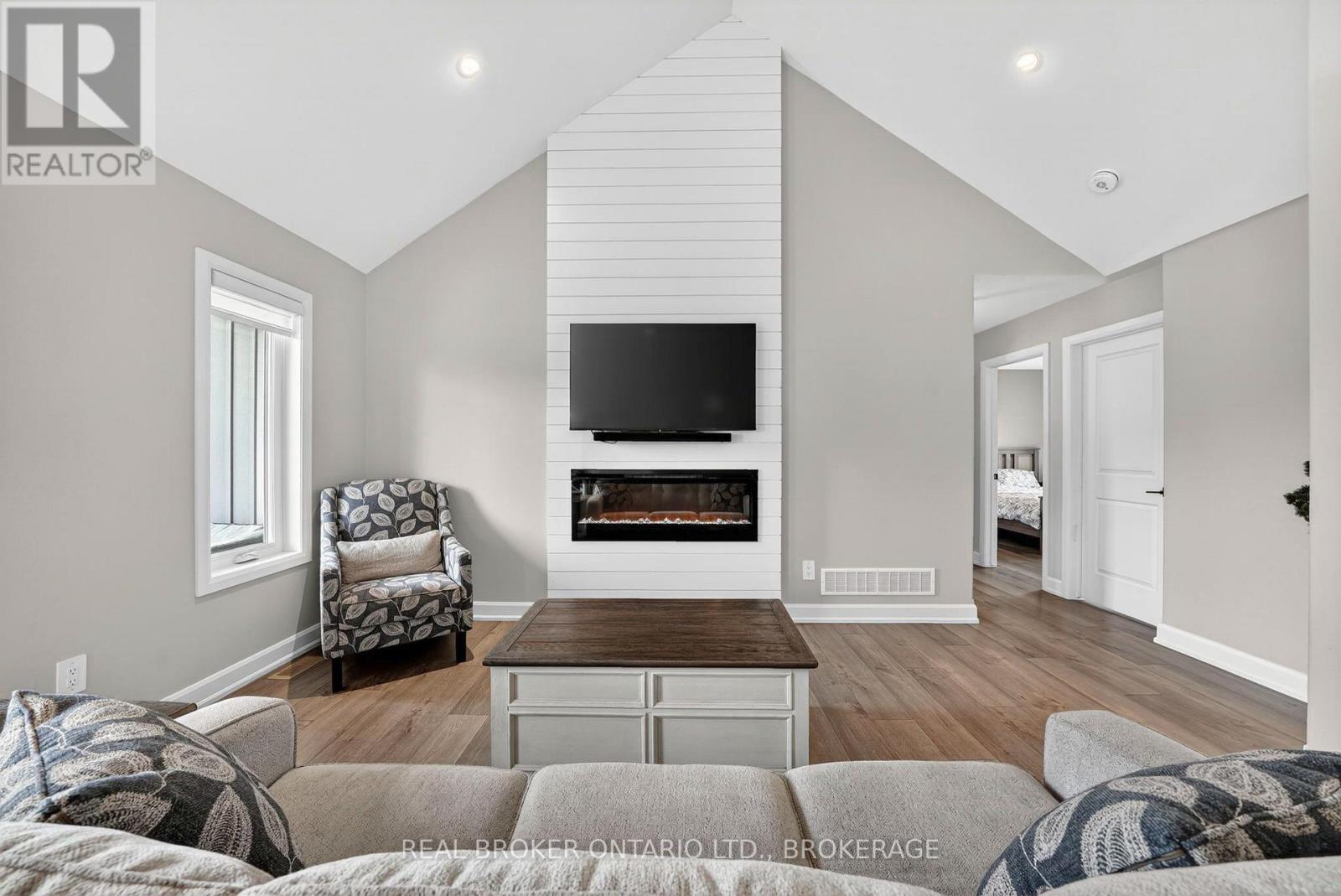 31 Hilda Street, South Stormont, Ontario  K0C 1P0 - Photo 8 - X13679172