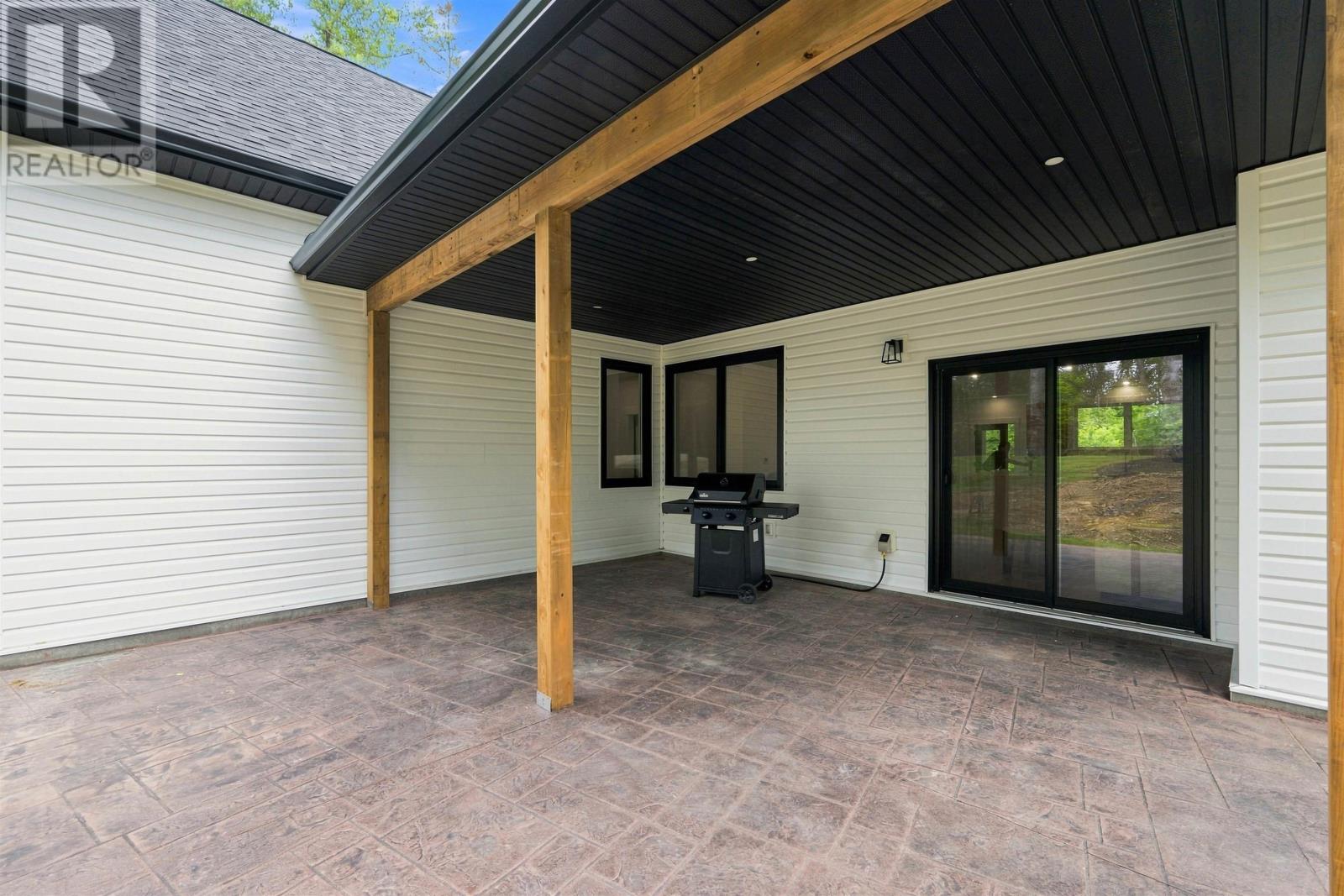 18 Wilson Drive, Chester, Nova Scotia  B0J 1N0 - Photo 14 - 202620512