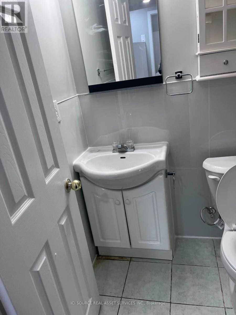 Basement - 3141 Turbine Crescent, Mississauga, Ontario  L5M 6W1 - Photo 3 - W13679138