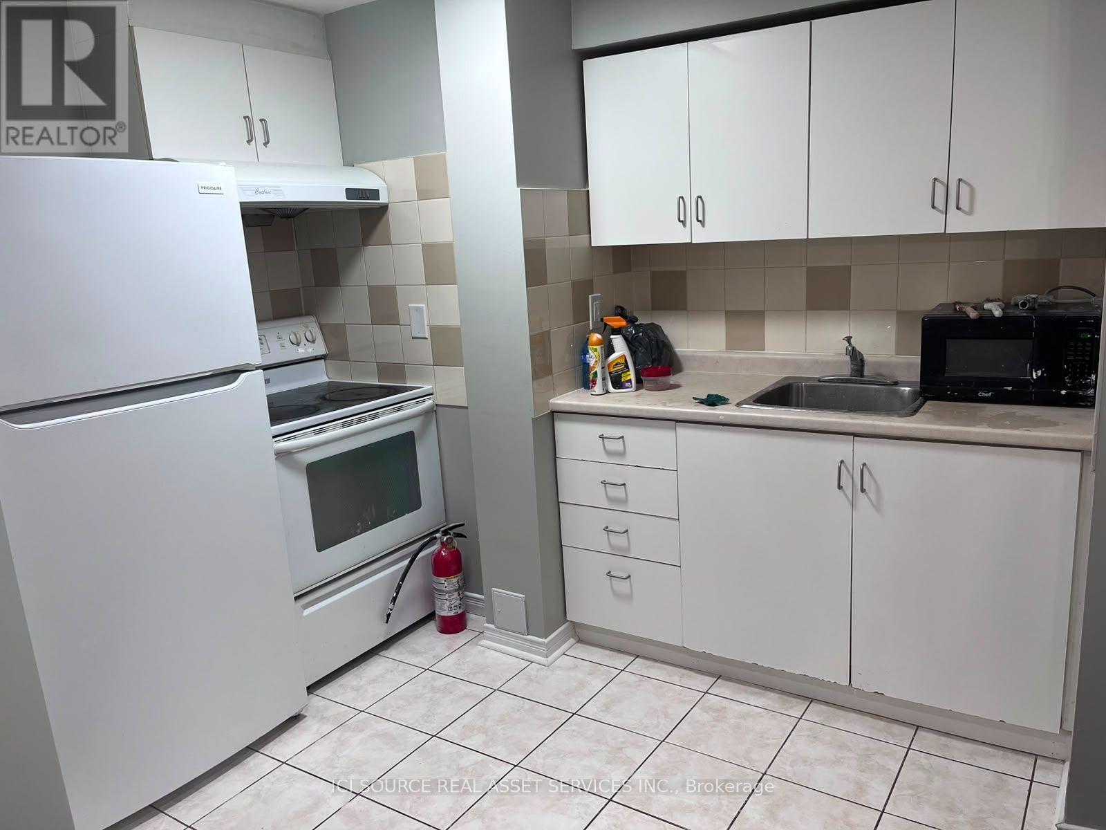 Basement - 3141 Turbine Crescent, Mississauga, Ontario  L5M 6W1 - Photo 6 - W13679138