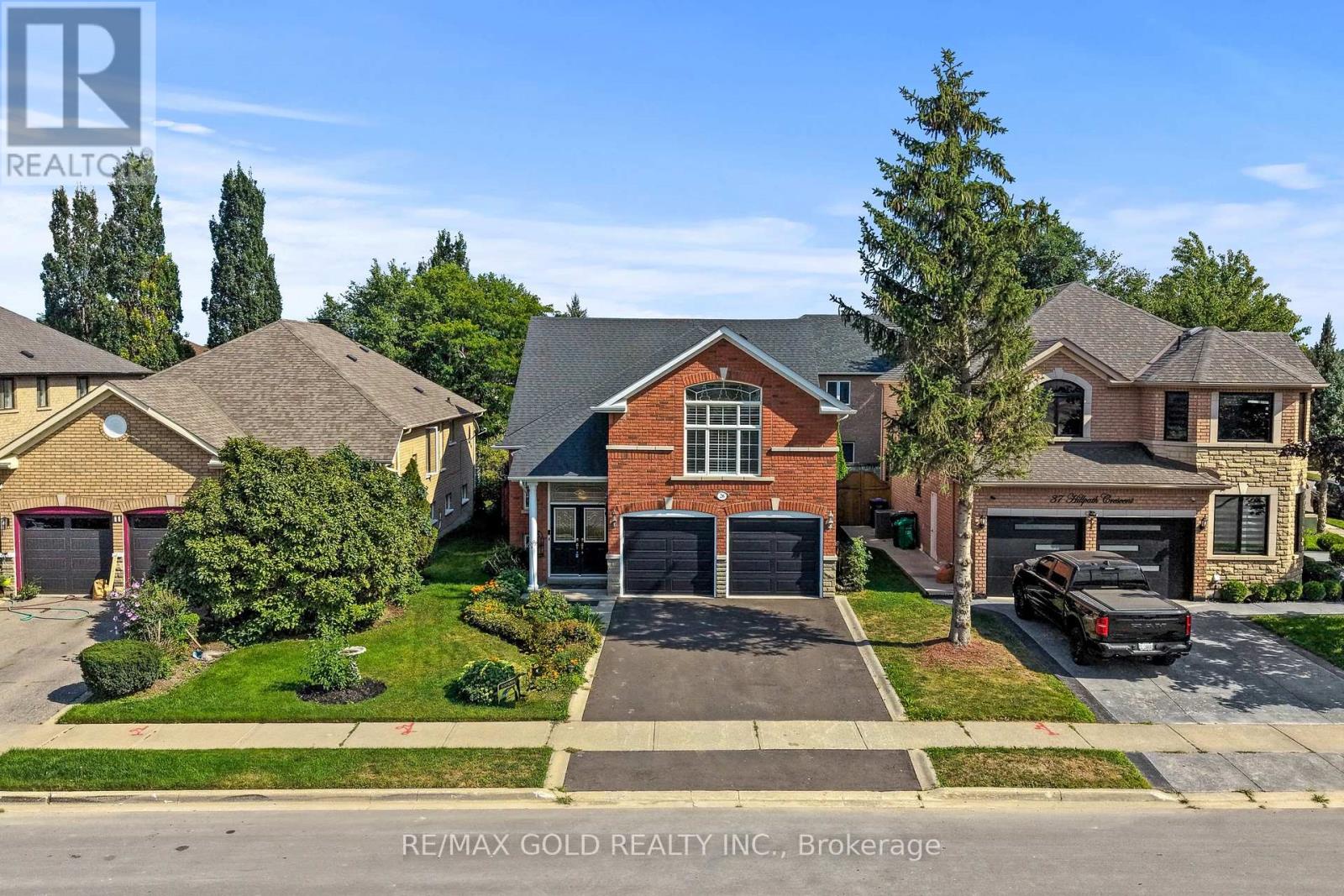 26 Highwood Road, Brampton, Ontario  L6Z 4T7 - Photo 4 - W13679170