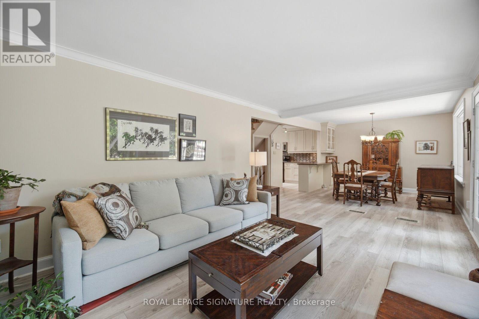 10 Elmview Court, Toronto, Ontario  M9A 2T8 - Photo 10 - W13679174