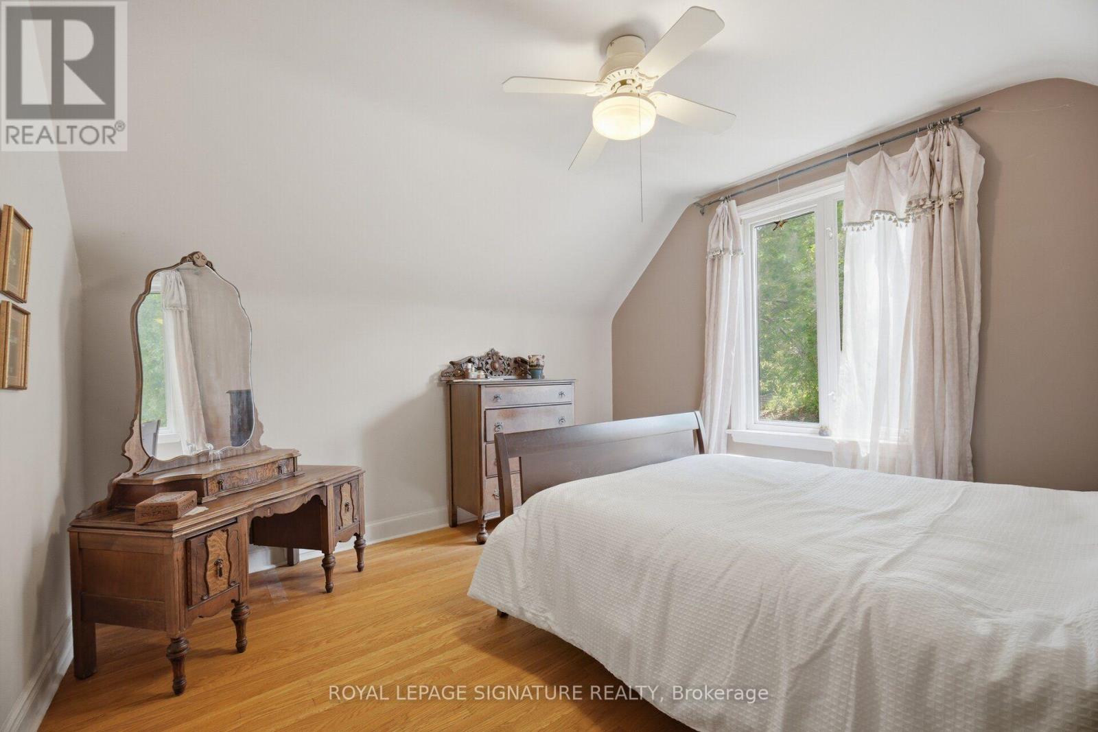 10 Elmview Court, Toronto, Ontario  M9A 2T8 - Photo 26 - W13679174