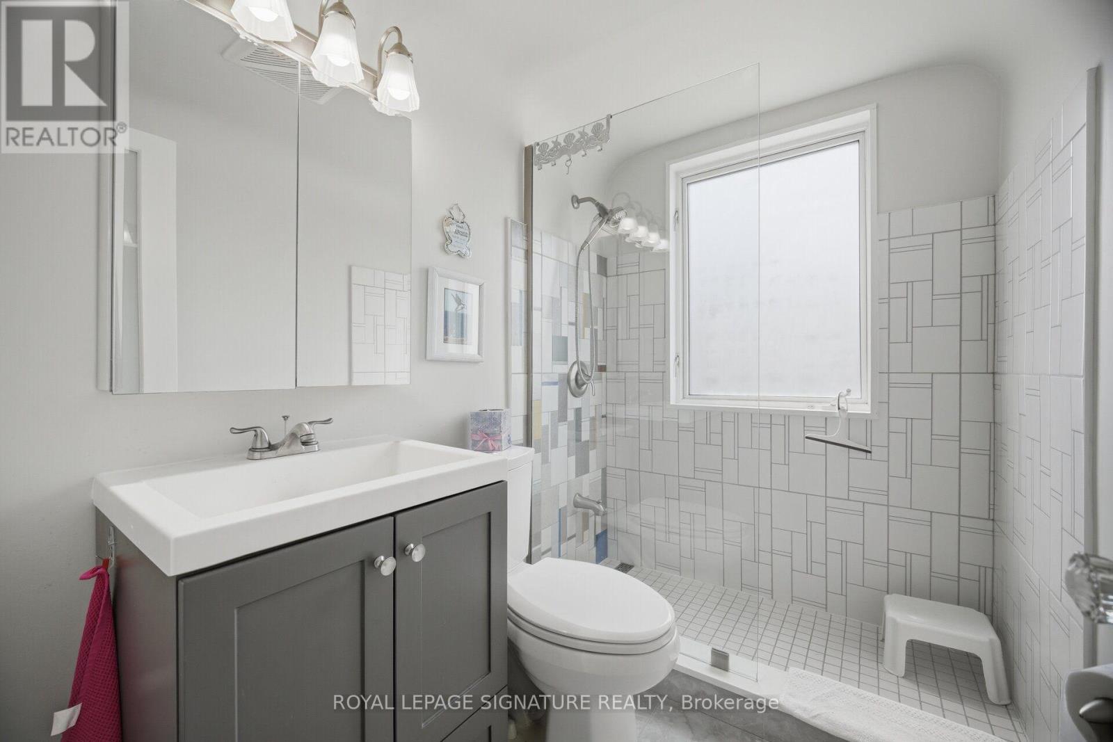 10 Elmview Court, Toronto, Ontario  M9A 2T8 - Photo 29 - W13679174