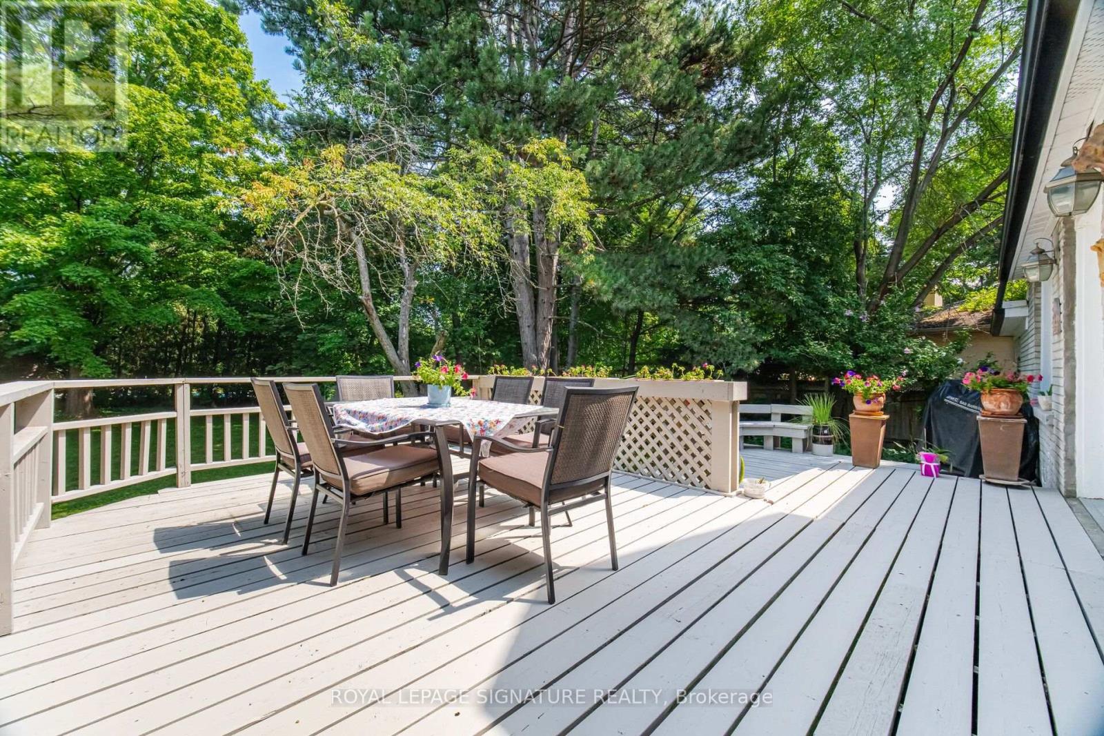 10 Elmview Court, Toronto, Ontario  M9A 2T8 - Photo 43 - W13679174