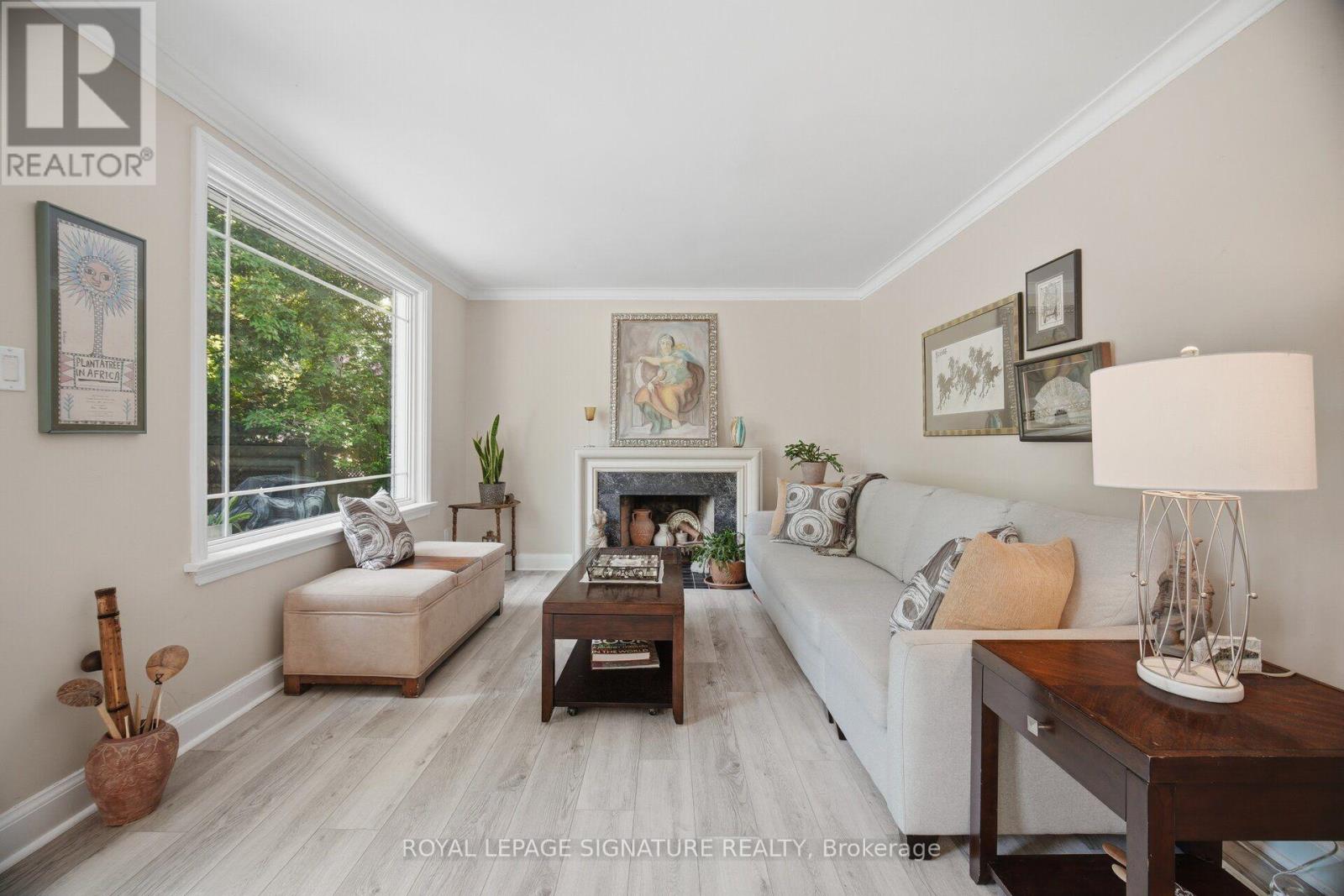 10 Elmview Court, Toronto, Ontario  M9A 2T8 - Photo 6 - W13679174