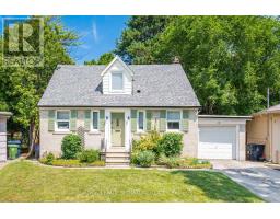10 ELMVIEW COURT, Toronto, Ontario