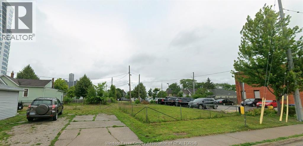 532 Chatham Street East, Windsor, Ontario  N9A 2X1 - Photo 4 - 26018953