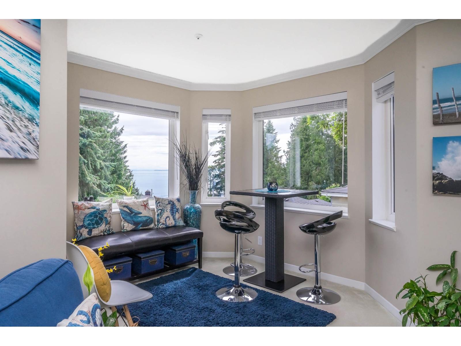 201 14934 Thrift Avenue, White Rock, British Columbia  V4B 2J9 - Photo 9 - R3155944