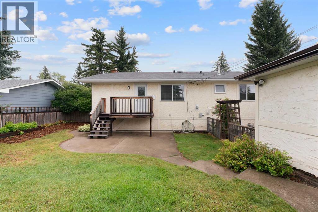 195 Lake Wapta Rise Se, Calgary, Alberta  T2J 2N4 - Photo 43 - A2336093