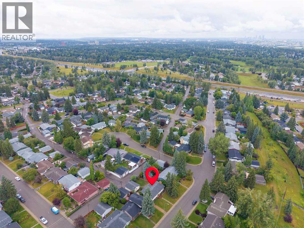 195 Lake Wapta Rise Se, Calgary, Alberta  T2J 2N4 - Photo 47 - A2336093