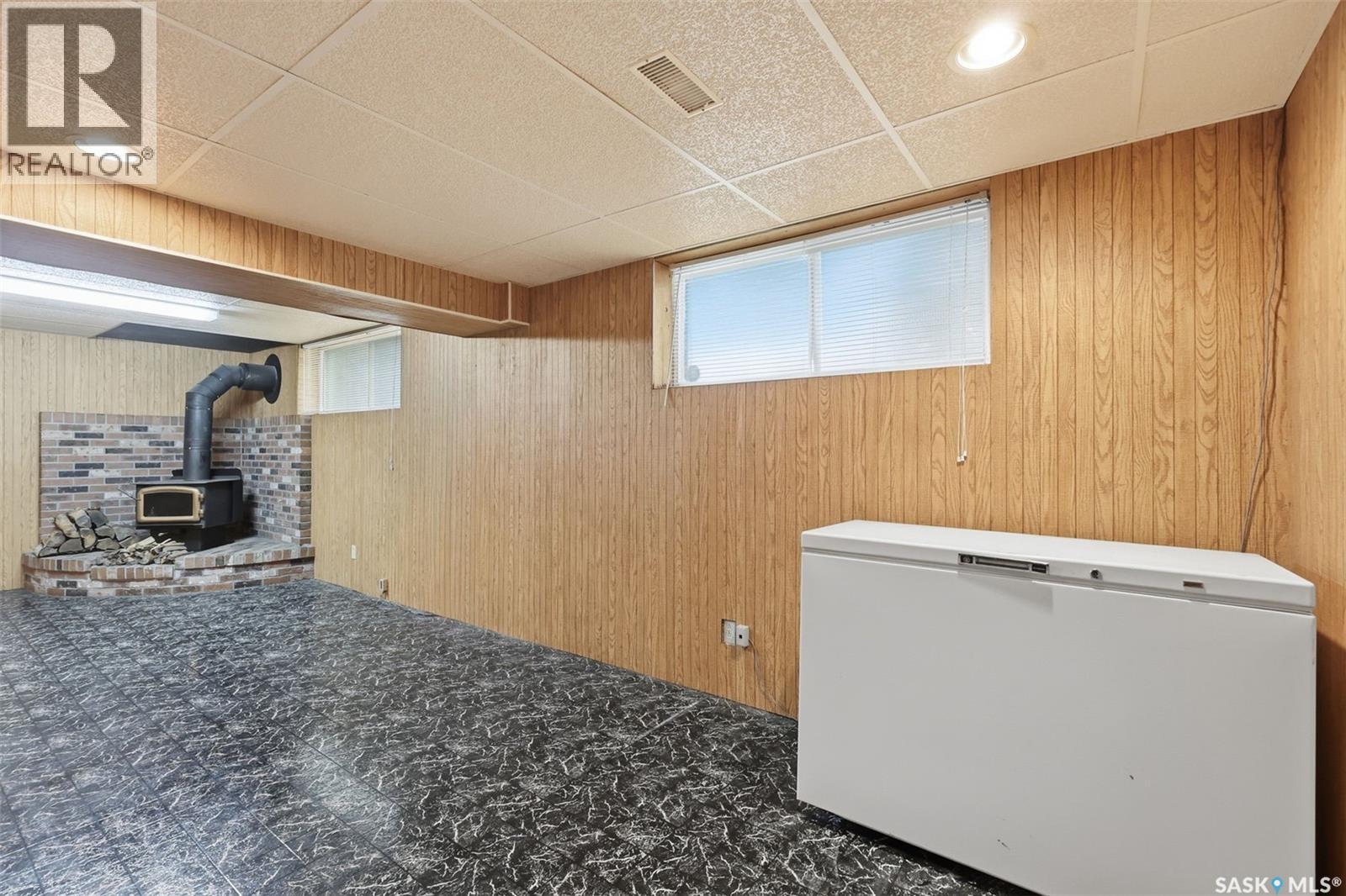 210 Lloyd Crescent, Saskatoon, Saskatchewan  S7L 4Z1 - Photo 32 - SK045620