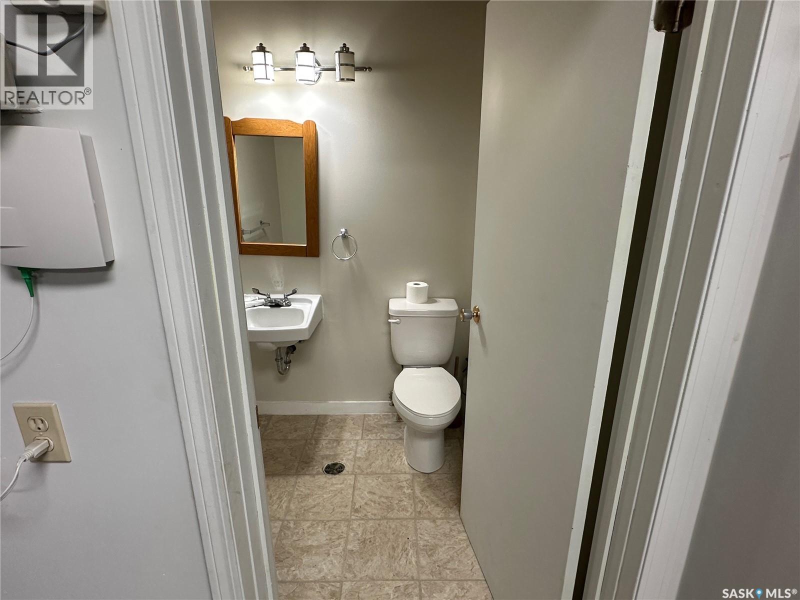 13 385 Broadway Street E, Yorkton, Saskatchewan  S3N 3Z3 - Photo 8 - SK045513
