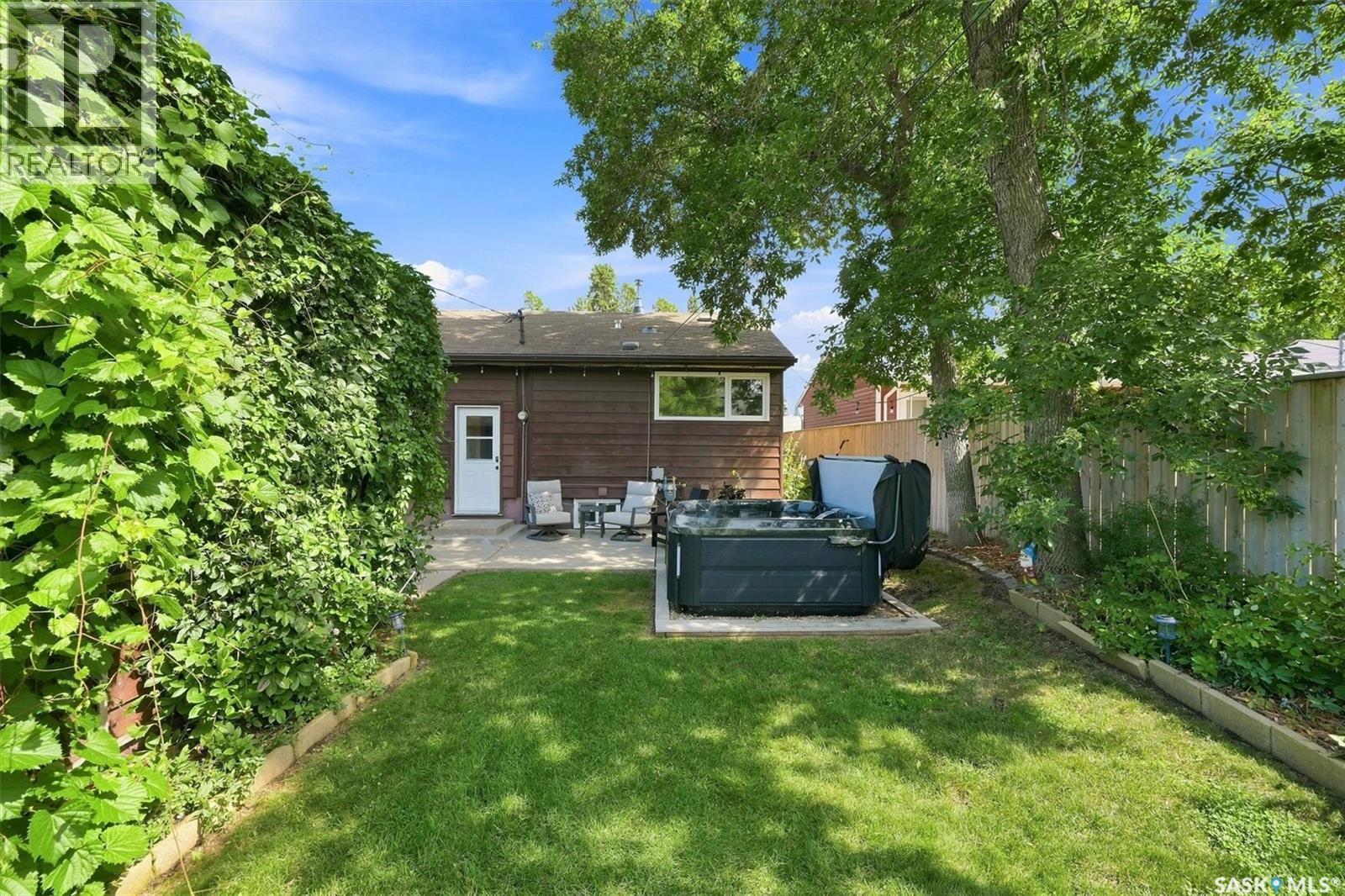 2202 Albert Avenue, Saskatoon, Saskatchewan  S7J 1K2 - Photo 47 - SK045510