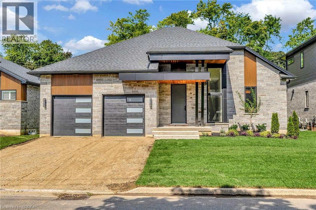 161 PARKSIDE Drive, Brantford, Ontario