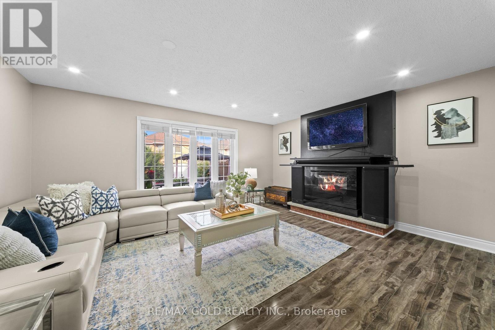 119 Mountainash Road, Brampton, Ontario L6R 1H8 - Photo 19 - W13678988