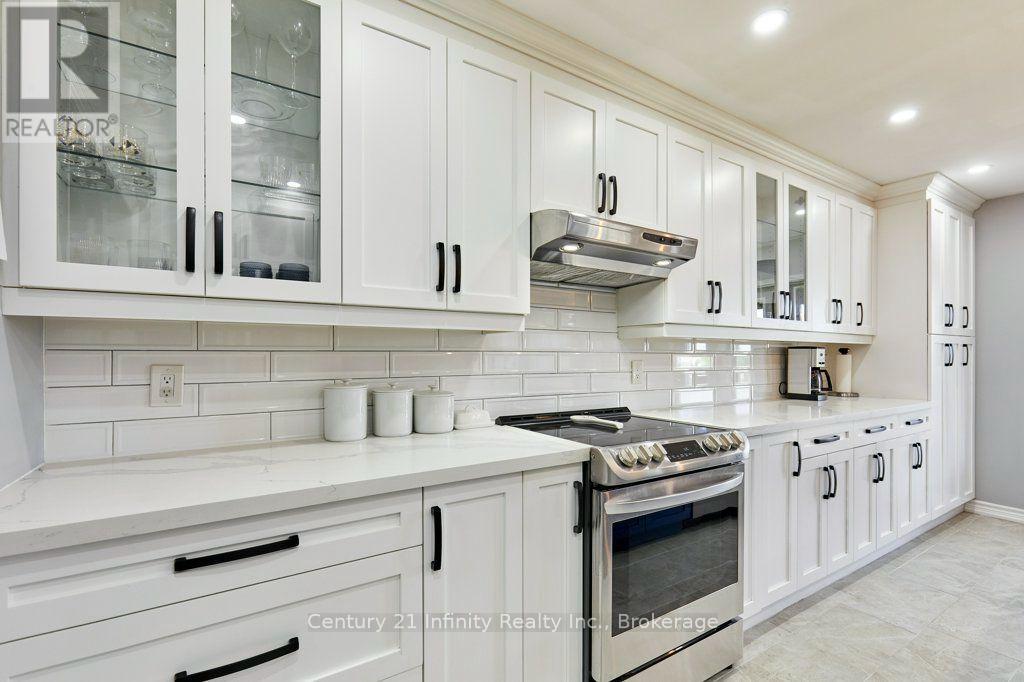 8 Murkar Crescent, Whitby, Ontario  L1N 8Y4 - Photo 9 - E13679204